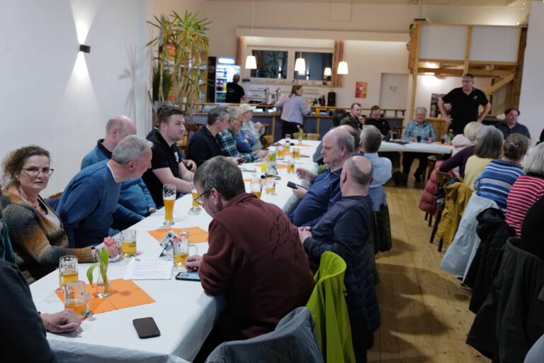 Mitgliederversammlung L1010594