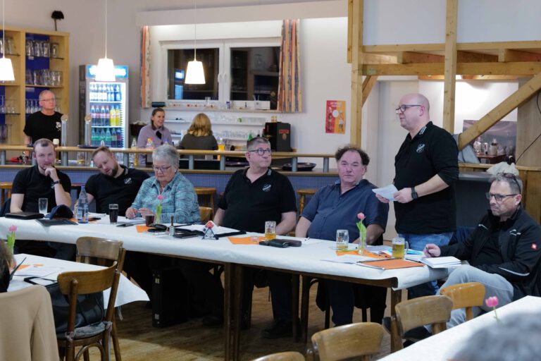 Mitgliederversammlung L1010597